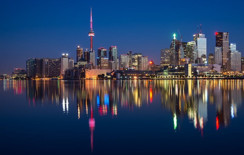 Last minute hotel deals Canada Ontario from $22
