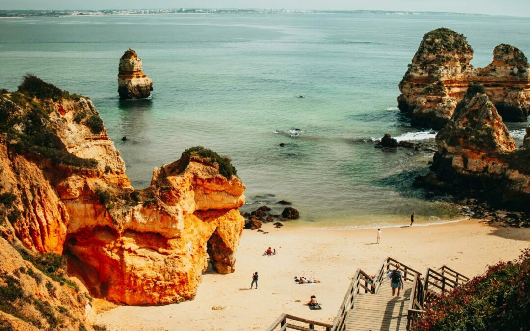 Discover the Algarve: Your Ultimate Guide to the 14 Best Places to Stay for a Memorable Getaway