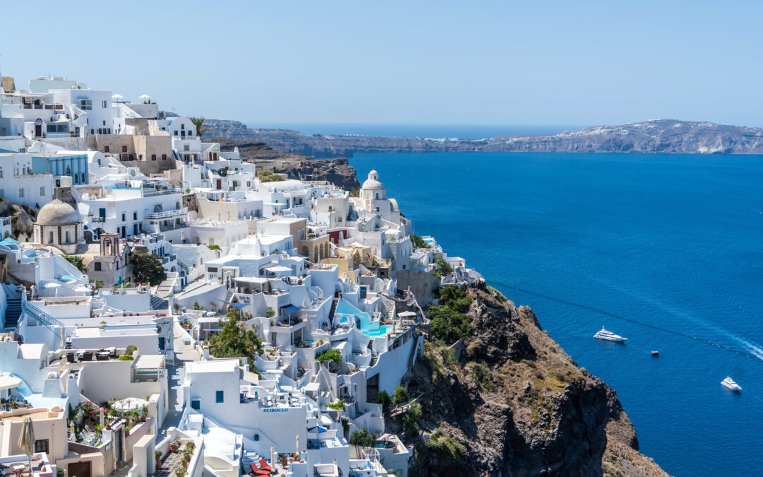Best Places to Stay in Santorini: Beaches, Clifftops, & Hidden Gems